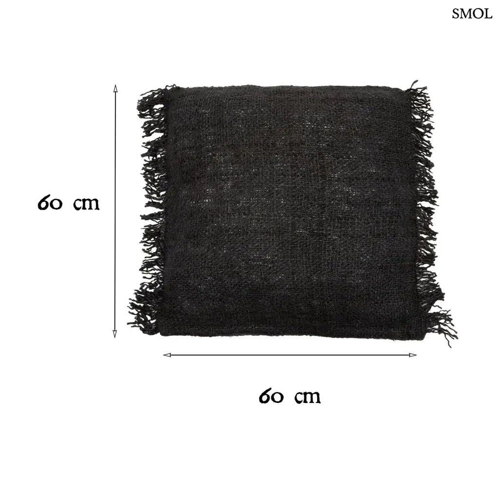 Éjfekete, rojtos szélű, rusztikus szövésű pamut díszpárnahuzat, méretekkel