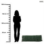 Hosszúkás, erdőzöld pamut díszpárnahuzat bohém rojtos szélekkel és rusztikus szövéssel, méretarányosan