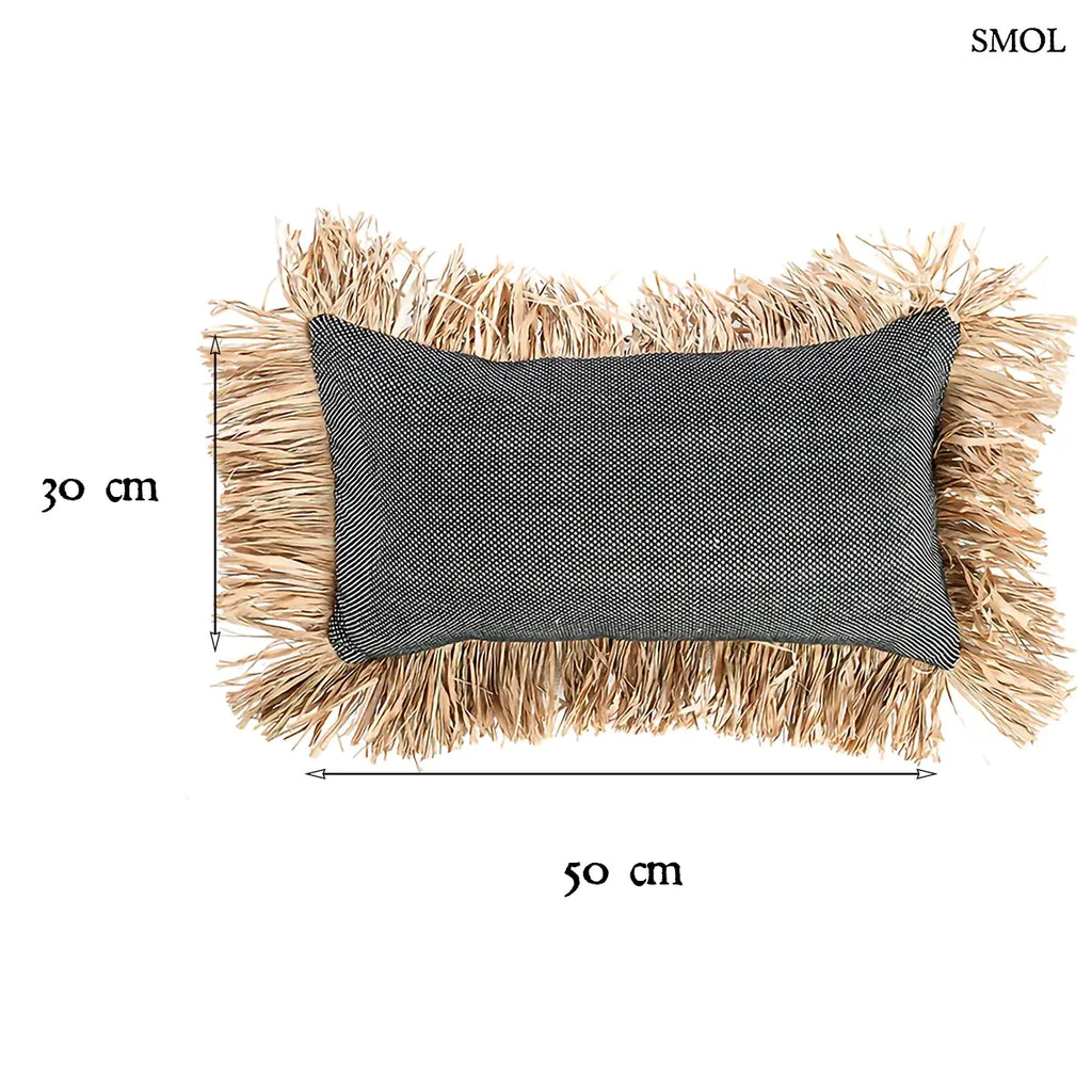 Fekete pöttyös pamut díszpárnahuzat raffia rojttal, 30×50 cm, méretekkel