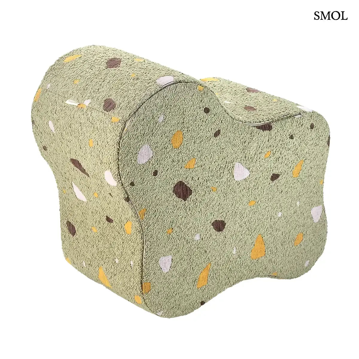 TERRAZZO MOSS mohazöld terrazzo mintás felhő alakú puff, felállítva, fehér háttérrel