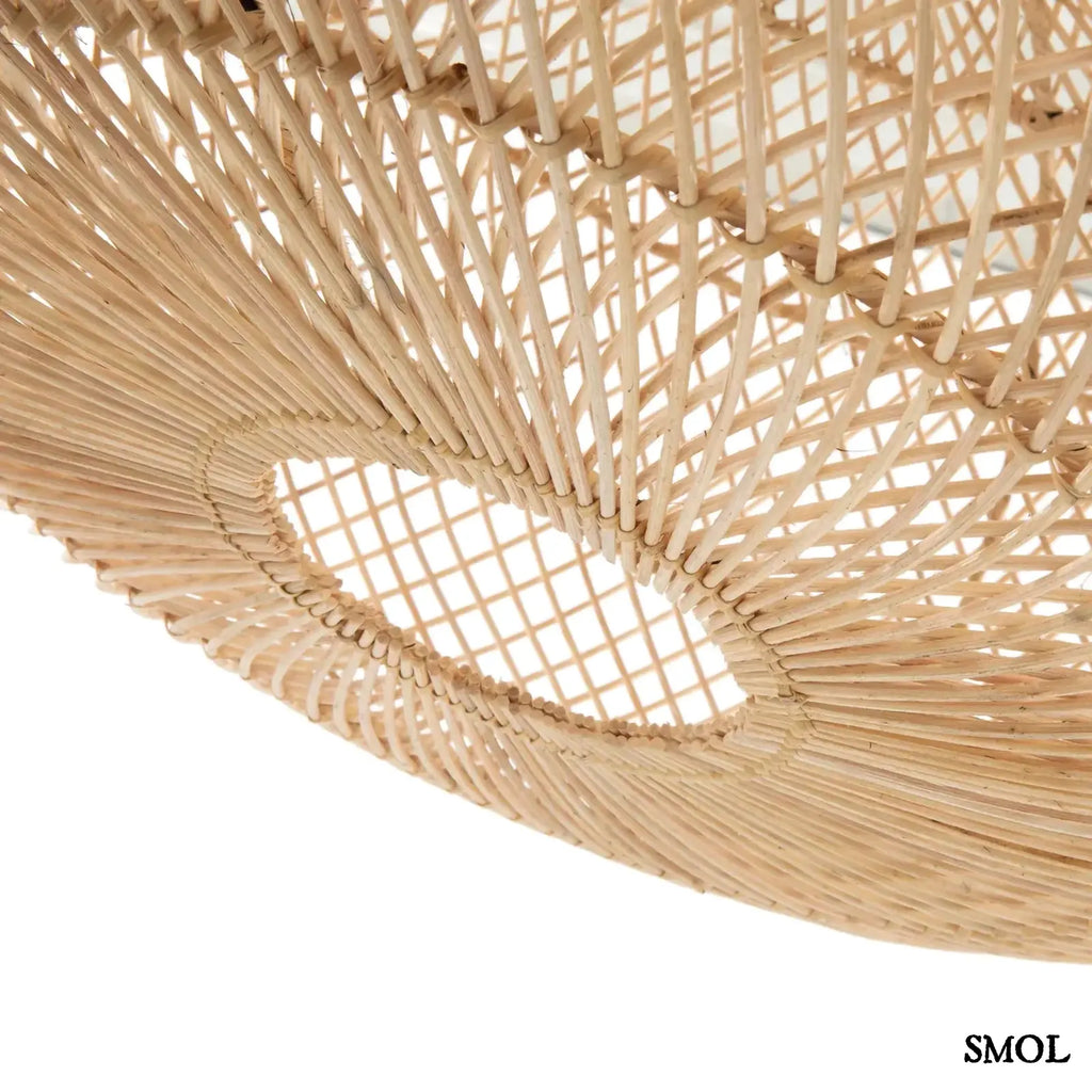 Rattan függőlámpaernyő Wholly, natúr, L méret, kézzel szőtt alulról nagyítva