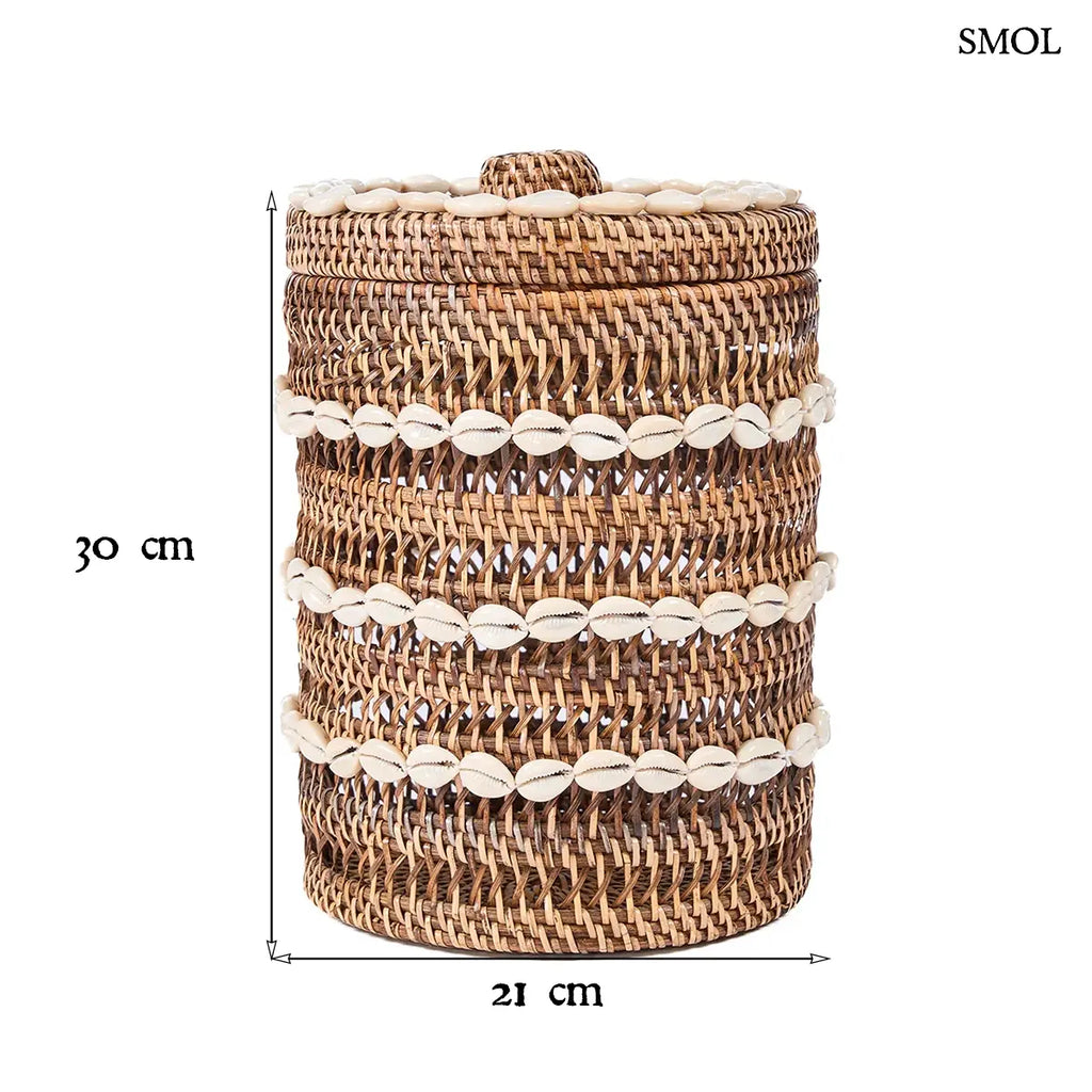 Natúr barna rattan tárolókosár kagylós mintával, hengeres forma, 21×30 cm,  méretekkel