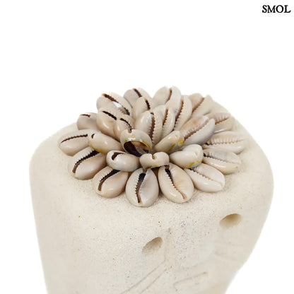 SUMBA37, kőszobor kagylókkal, 11 cm