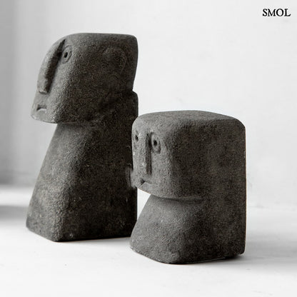 SUMBA14, szürke kőszobor, 7 cm - smol.hu