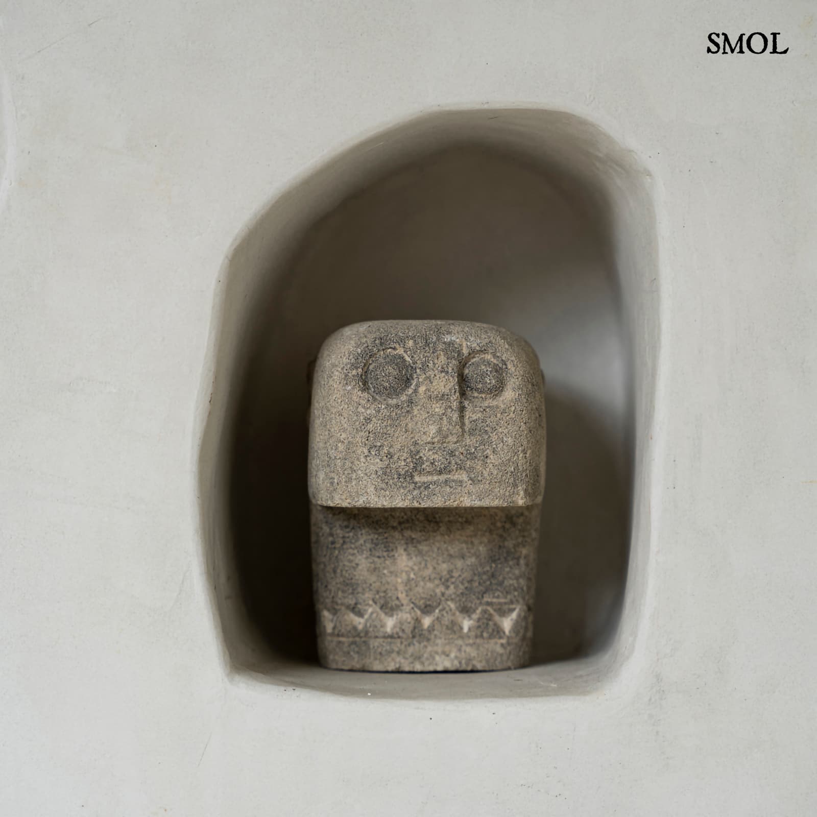 SUMBA9, kőszobor, 9 cm - smol.hu