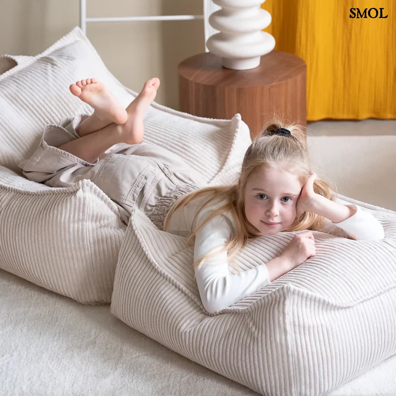 Szögletes Gyerek Babzsákfotel és Puff Szett | MARSHMALLOW | SMOL - hasaló gyerekkel