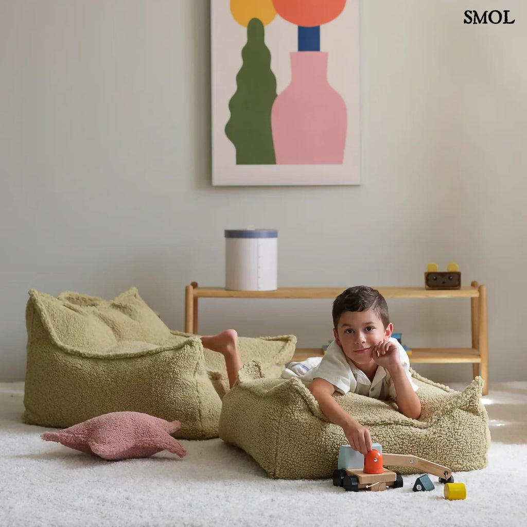 Szögletes Gyerek Babzsákfotel és Puff Szett | MATCHA | SMOL - hasaló gyerekkel