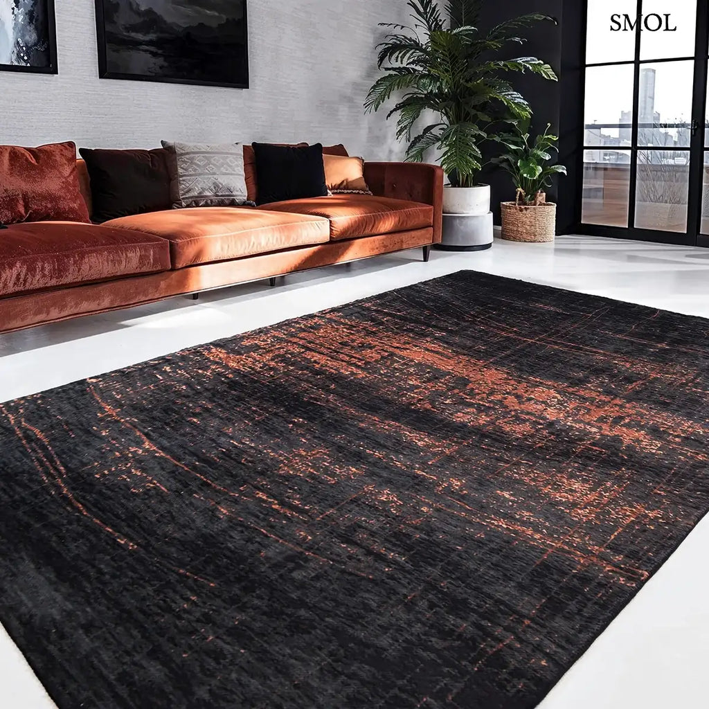 ECO RUG SOHO COPPER fekete-réz absztrakt mintás szőnyeg, 60-as évek grafikus minta, lapos szövés, 3 mm – kül- és beltéri, nappaliban, kanapéval