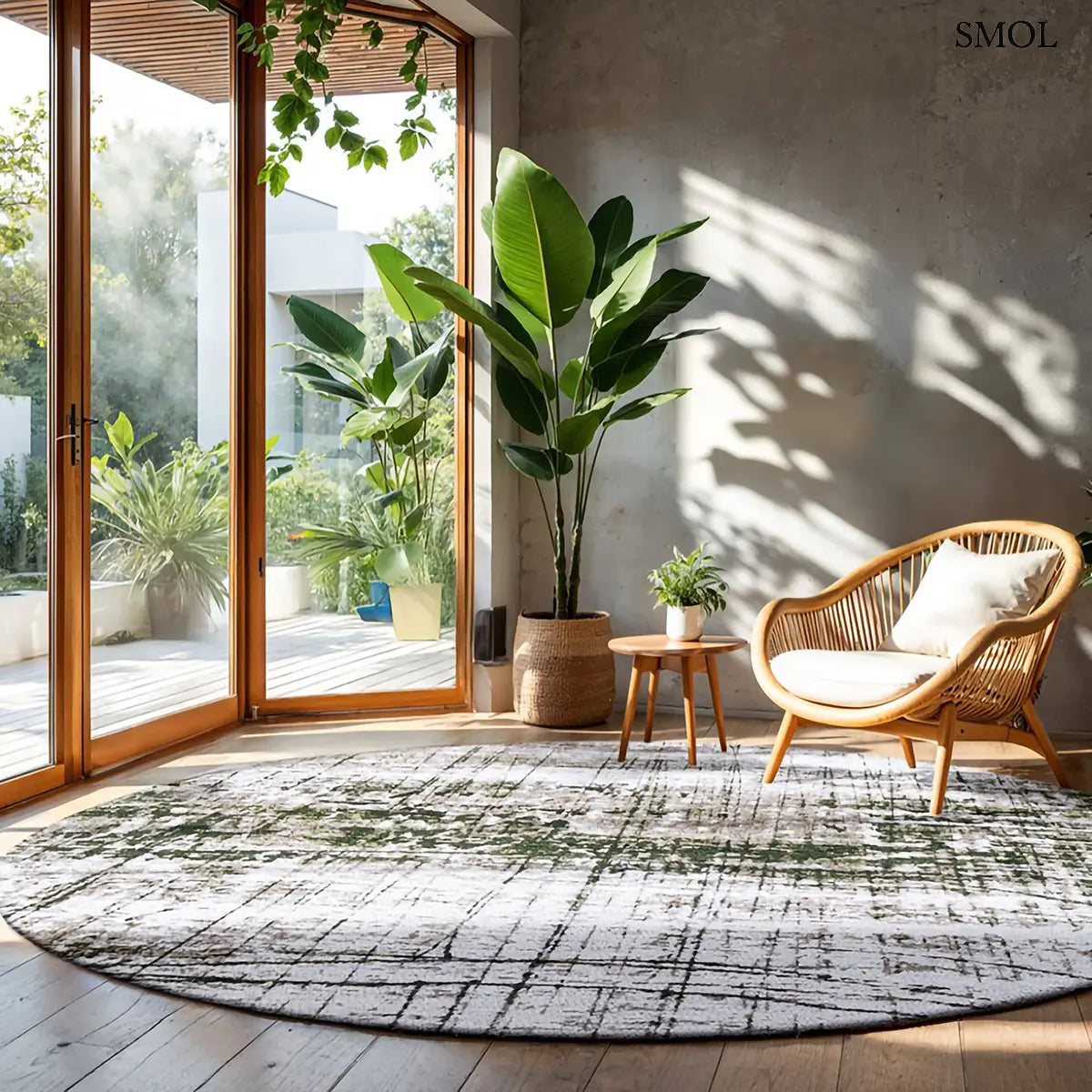 ECO RUG CENTRAL GREEN sötétzöld absztrakt mintás szőnyeg, kerek formában, nappaliban