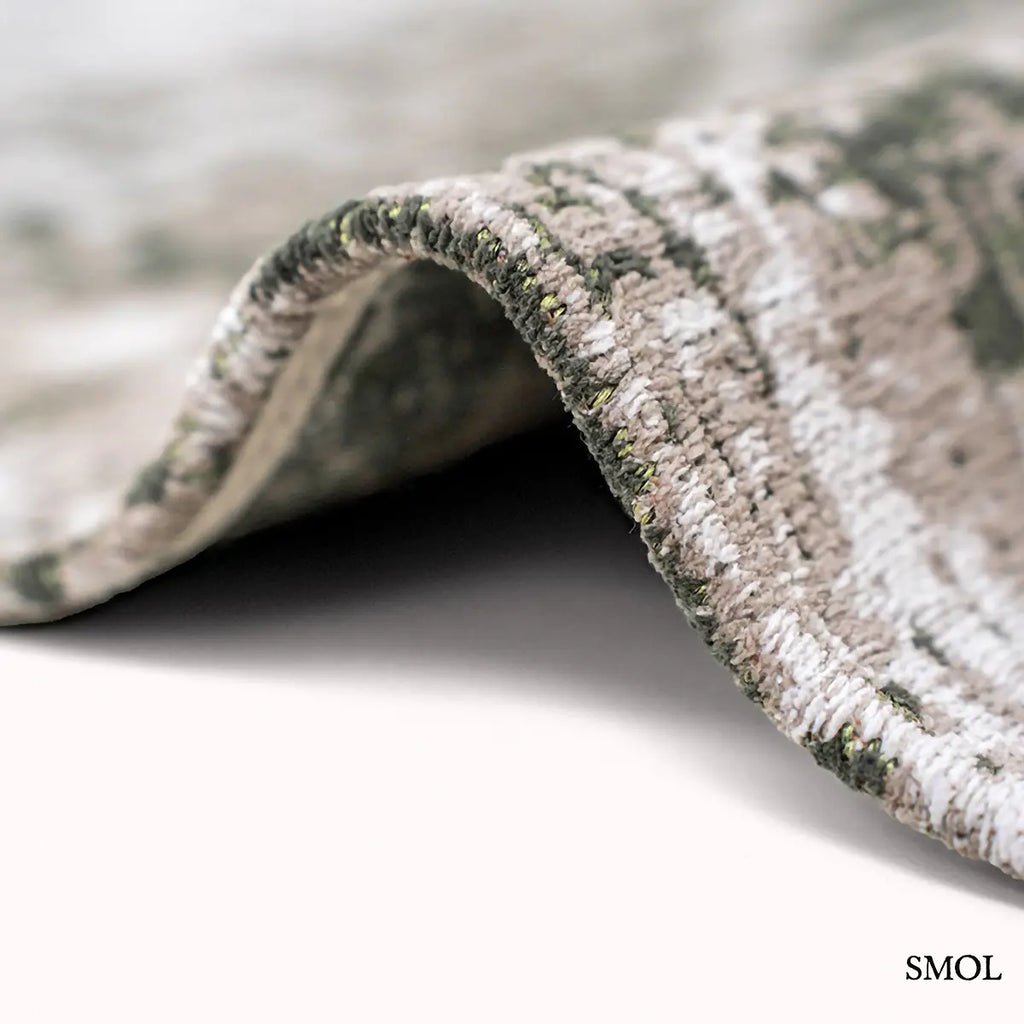 ECO RUG CENTRAL GREEN sötétzöld absztrakt mintás szőnyeg, vastagság nagyítva