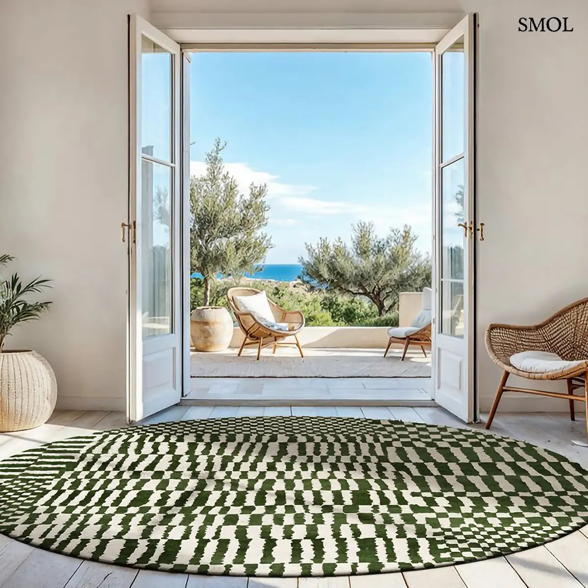 ECO RUG OASIS zöld berber mintás szőnyeg marokkói minimál mintával, lapos szövés, 3 mm – kül- és beltéri, kerek formában, terasszal háttérben