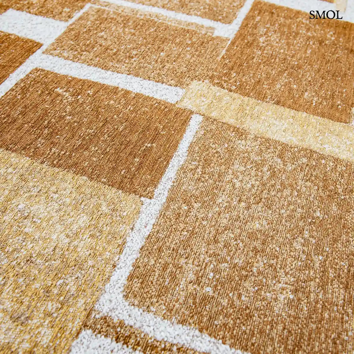 ECO RUG NUGGETS bézs-arany geometrikus szőnyeg bolyhos texturált felülettel, kubista kocka mintával, 5 mm, minta nagyítva