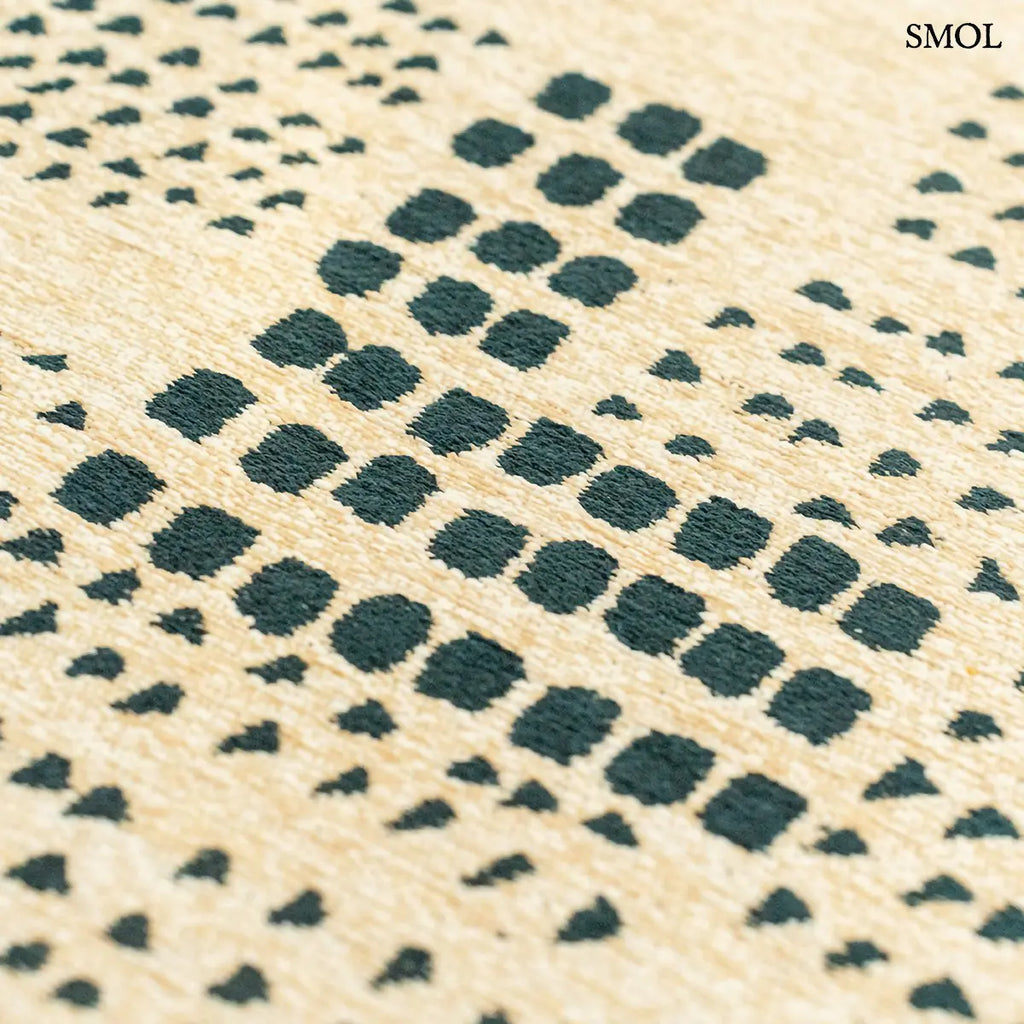 ECO RUG SCOTS PINE geometrikus szőnyeg kék-bézs kombinációban, lapos szövés, 3 mm – kül- és beltéri, minta nagyítva