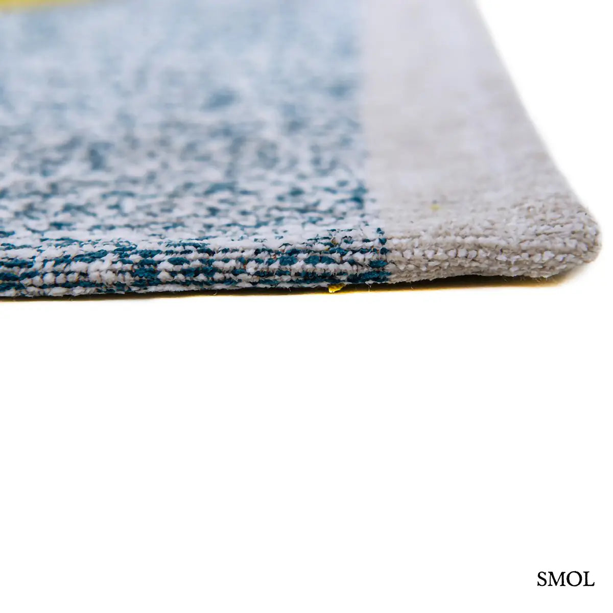 ECO RUG DUCK SONG sokszínű geometrikus szőnyeg absztrakt összefonódó formákkal, vastagság nagyítva