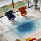 Szőnyeg – kék festékfolt, fehér | ECO RUG DREAM IN BLUE