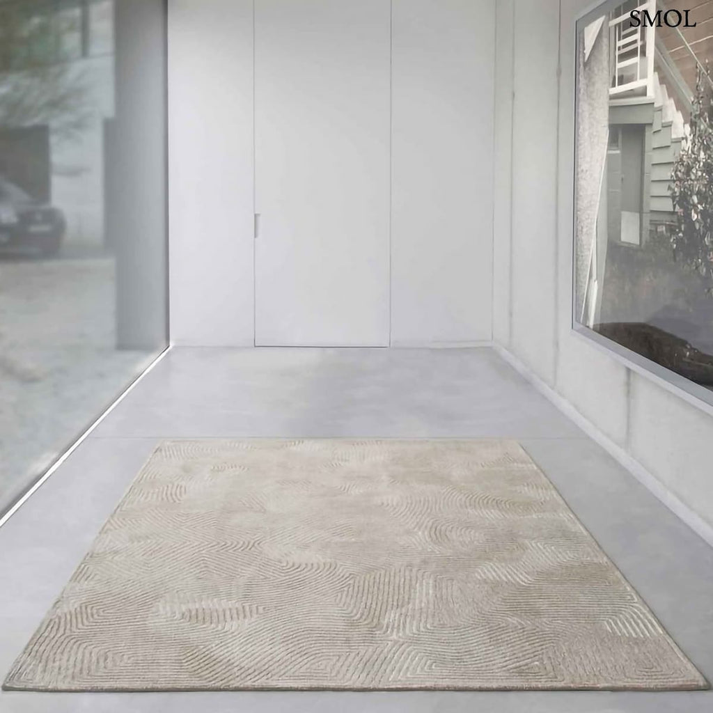 ECO RUG SHELL BEIGE korall mintás szőnyeg bézs tónusokban, meanderező vonalakkal, texturált felülettel, előszobában