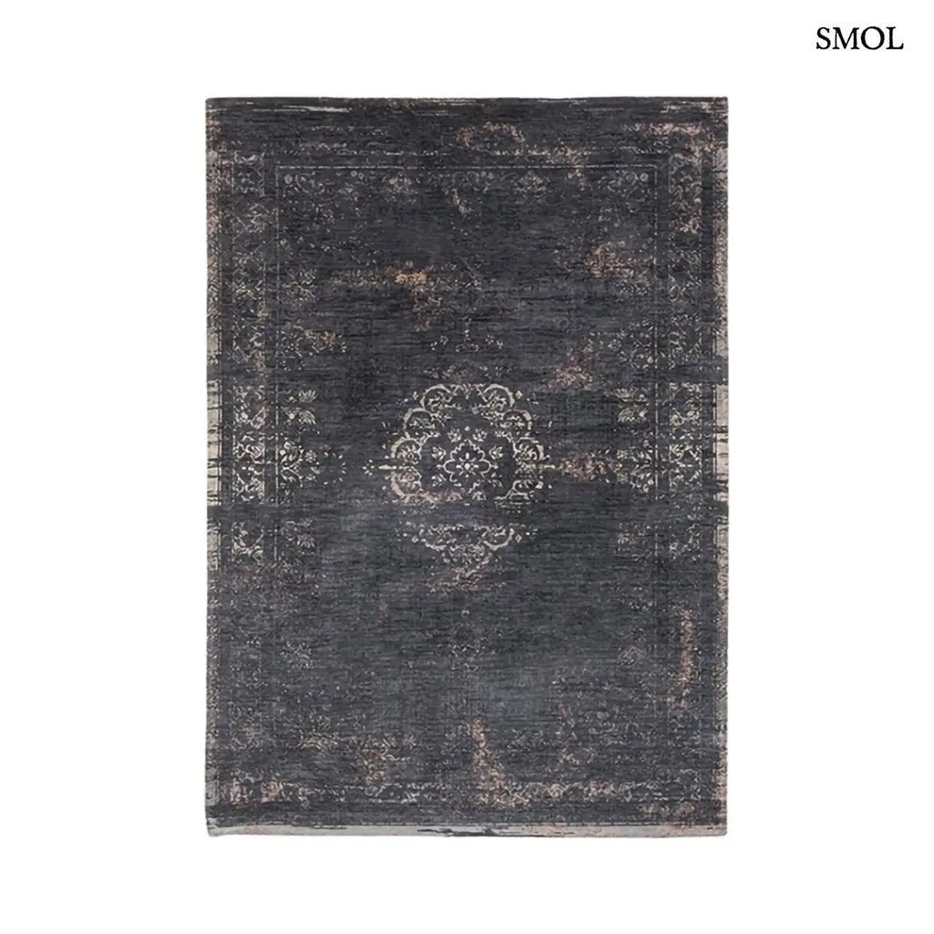 ECO RUG MINERAL BLACK perzsa mintás szőnyeg vintage hatással, fekete-antracit színben, jacquard Wilton szövés, pamut-gyapjú-poliészter, fehér háttérrel