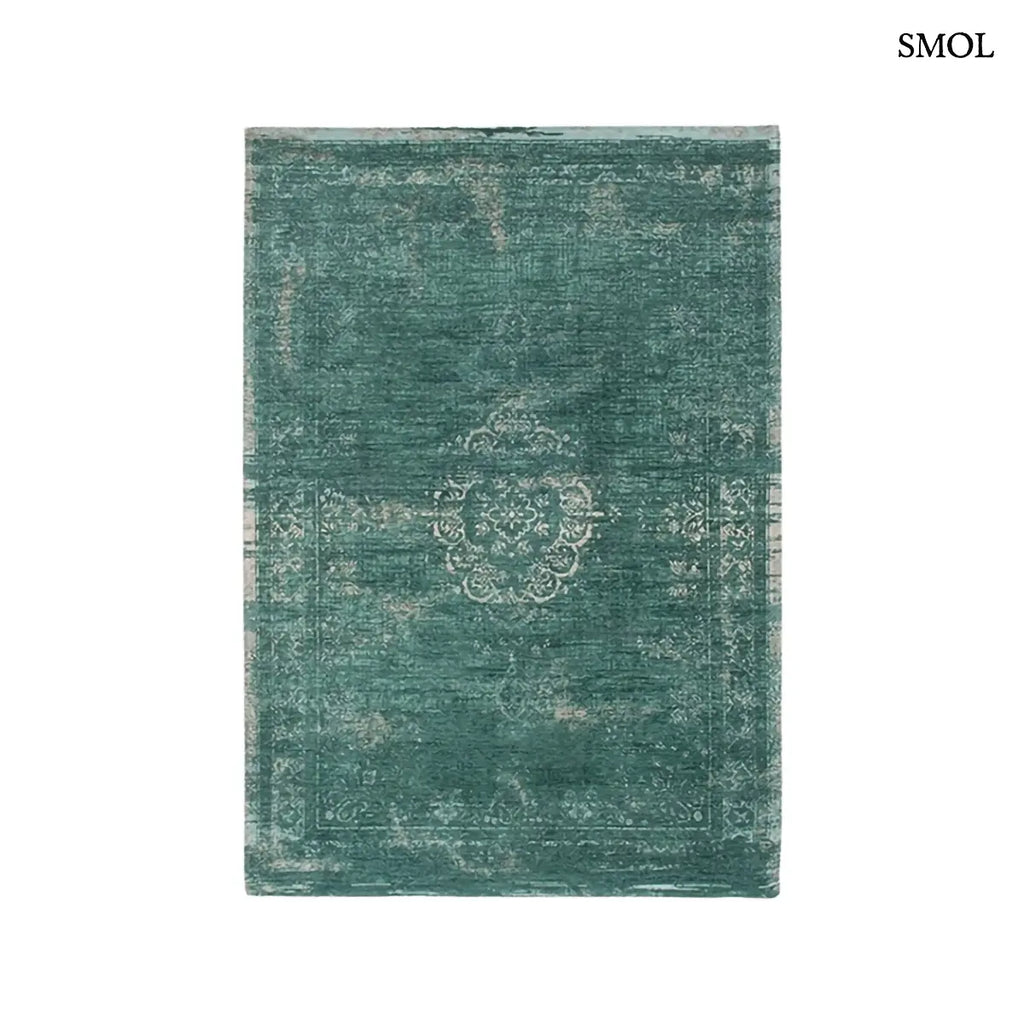 ECO RUG JADE perzsa mintás szőnyeg jadezöld alapon krémszínű koptatott medallion mintával, vintage hatással, jacquard szövés, fehér háttérrel
