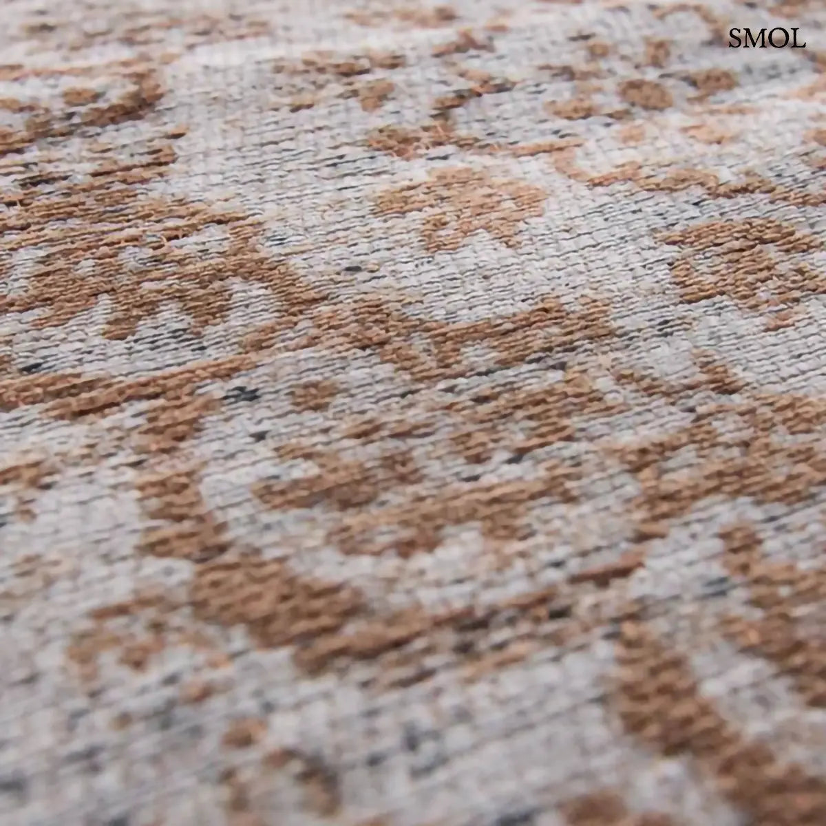 ECO RUG GREY EBONY perzsa mintás szőnyeg ezüstszürke alapon rozsdabarna-bronz mintával, vintage hatással, jacquard szövés, nagyítva