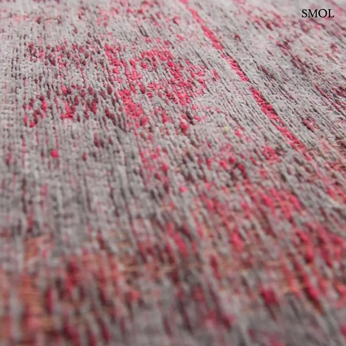ECO RUG PINK FLASH perzsa mintás szőnyeg szürke alapon élénk rózsaszín mintával, vintage hatással, jacquard szövés, minta nagyítva