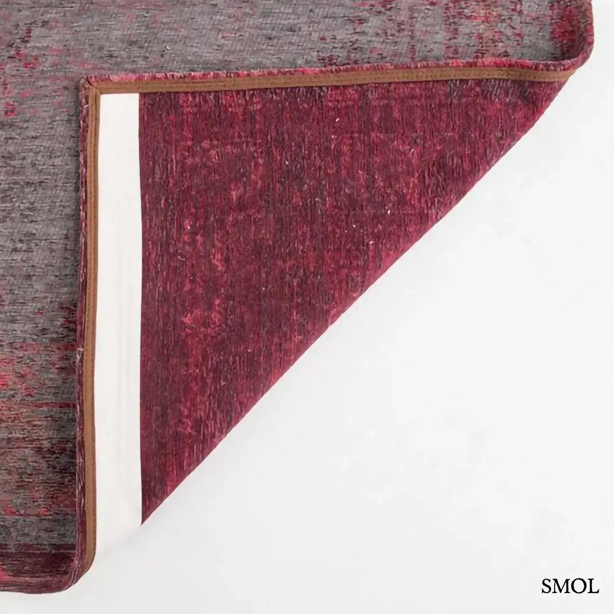 ECO RUG PINK FLASH perzsa mintás szőnyeg szürke alapon élénk rózsaszín mintával, vintage hatással, jacquard szövés, felhajtott sarokkal