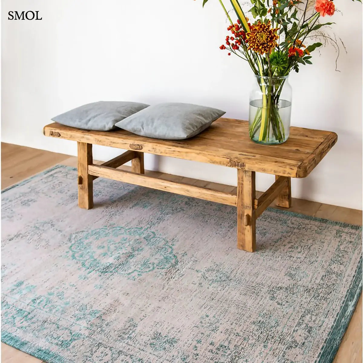 ECO RUG JADE OYSTER perzsa mintás szőnyeg türkizzöld tónusokban, krémszürke alapon, vintage hatással, jacquard szövés, paddal, párnákkal