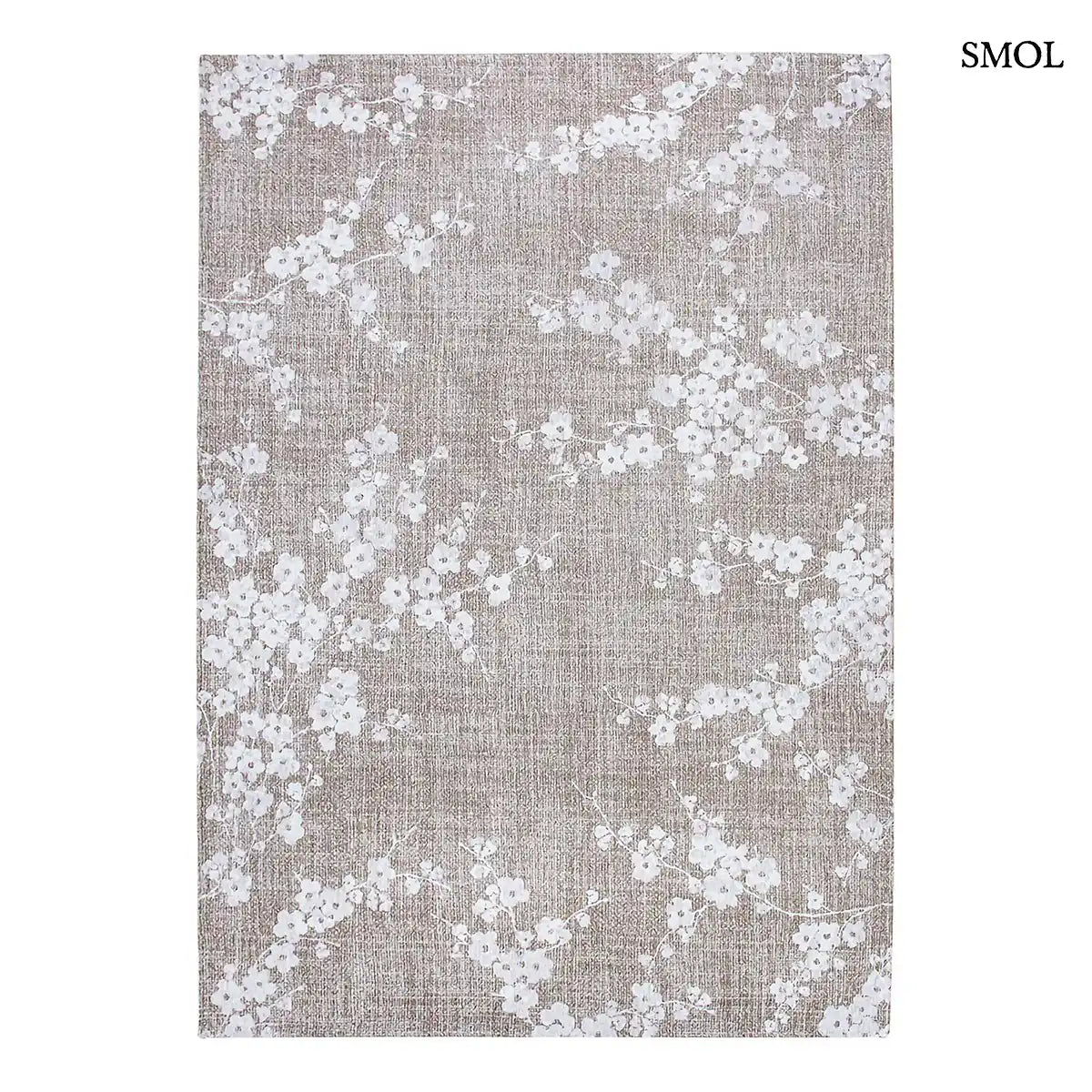 ECO RUG MORNING MIST sakura mintás szőnyeg barna-szürke alapon, fehér cseresznyevirág motívumokkal, fehér háttérrel