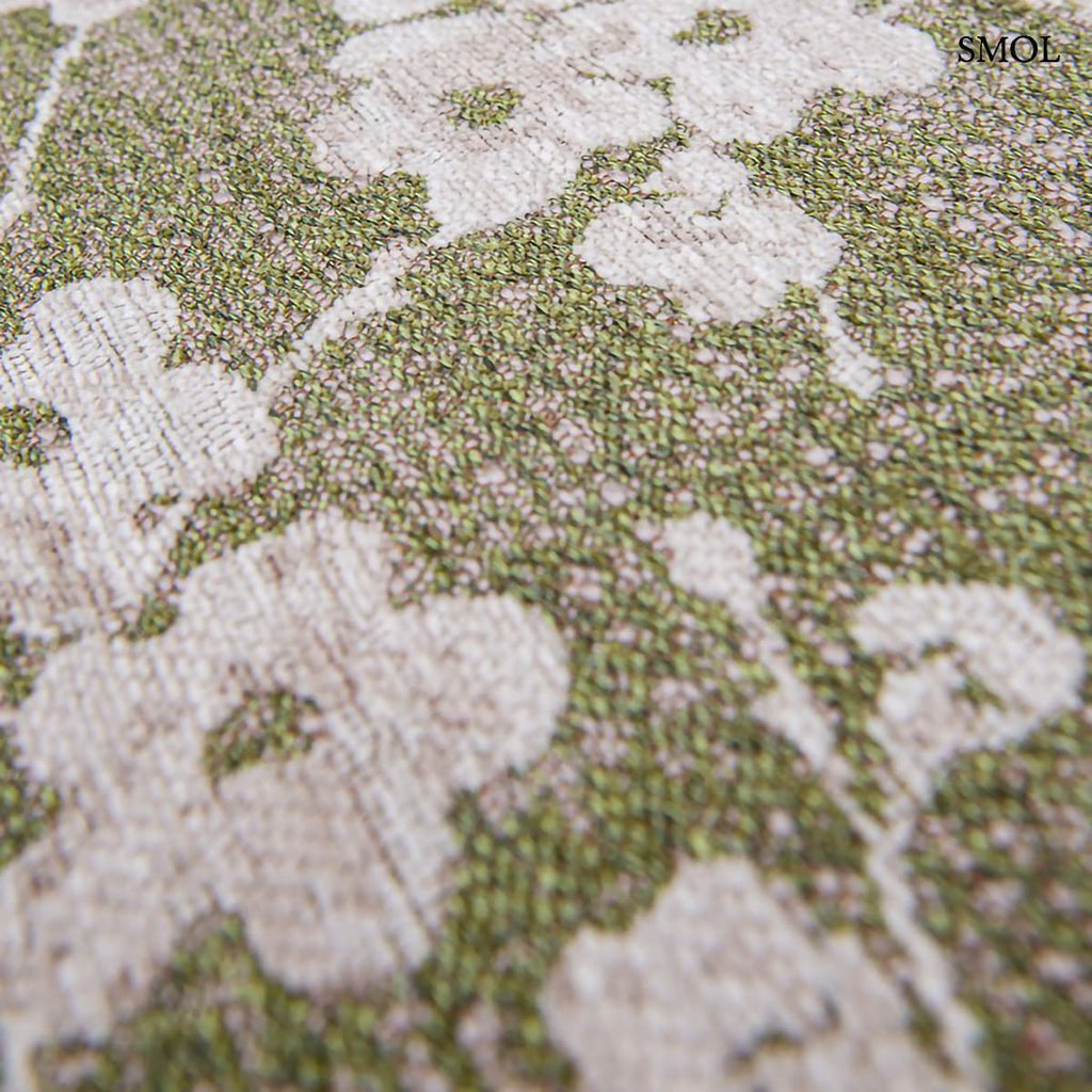 ECO RUG WET GARDEN zöld sakura mintás szőnyeg japán cseresznyevirág motívumokkal, lapos szövés, 3 mm – kül- és beltéri, textúra nagyítva