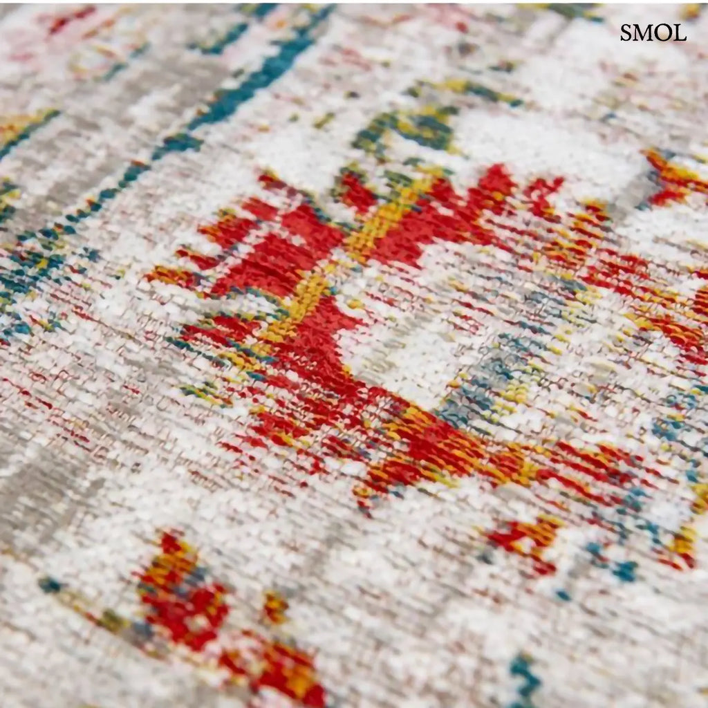 ECO RUG TURKISH DELIGHT sokszínű török mintás szőnyeg bézs alapon, halvány Ushak motívumokkal, piros, kék, zöld és mustár akcentusokkal, nagyítva