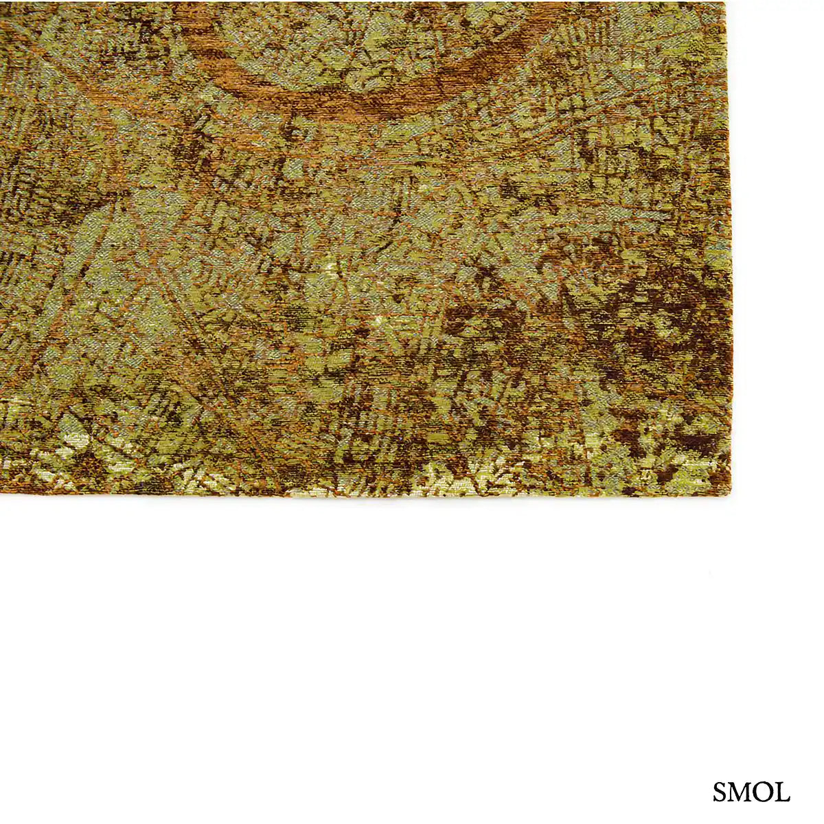 ECO RUG GREEN MEADOWS térkép mintás szőnyeg barna-zöld tónusokban, grafikus Cities design mintázattal, szegély nagyítva