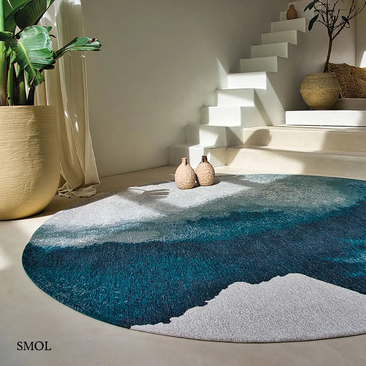 ECO RUG INKJET tintafolt mintás szőnyeg fehér alapon türkiz-kék absztrakt vízfestmény hatással, kör alakban lépcsővel