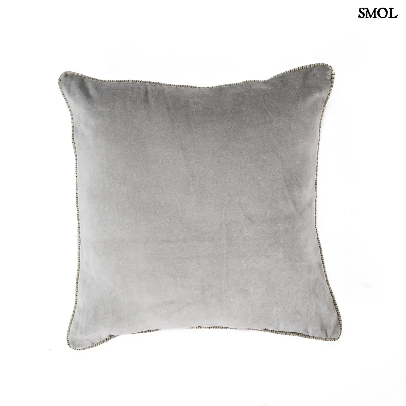 Szürke Bársony Díszpárnahuzat 50x50 | VELVET CRUSH | SMOL - fehér háttérrel