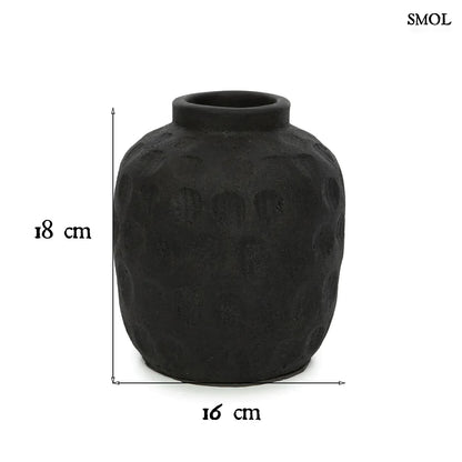 TRENDY, fekete, terrakotta váza, 18 cm - smol.hu