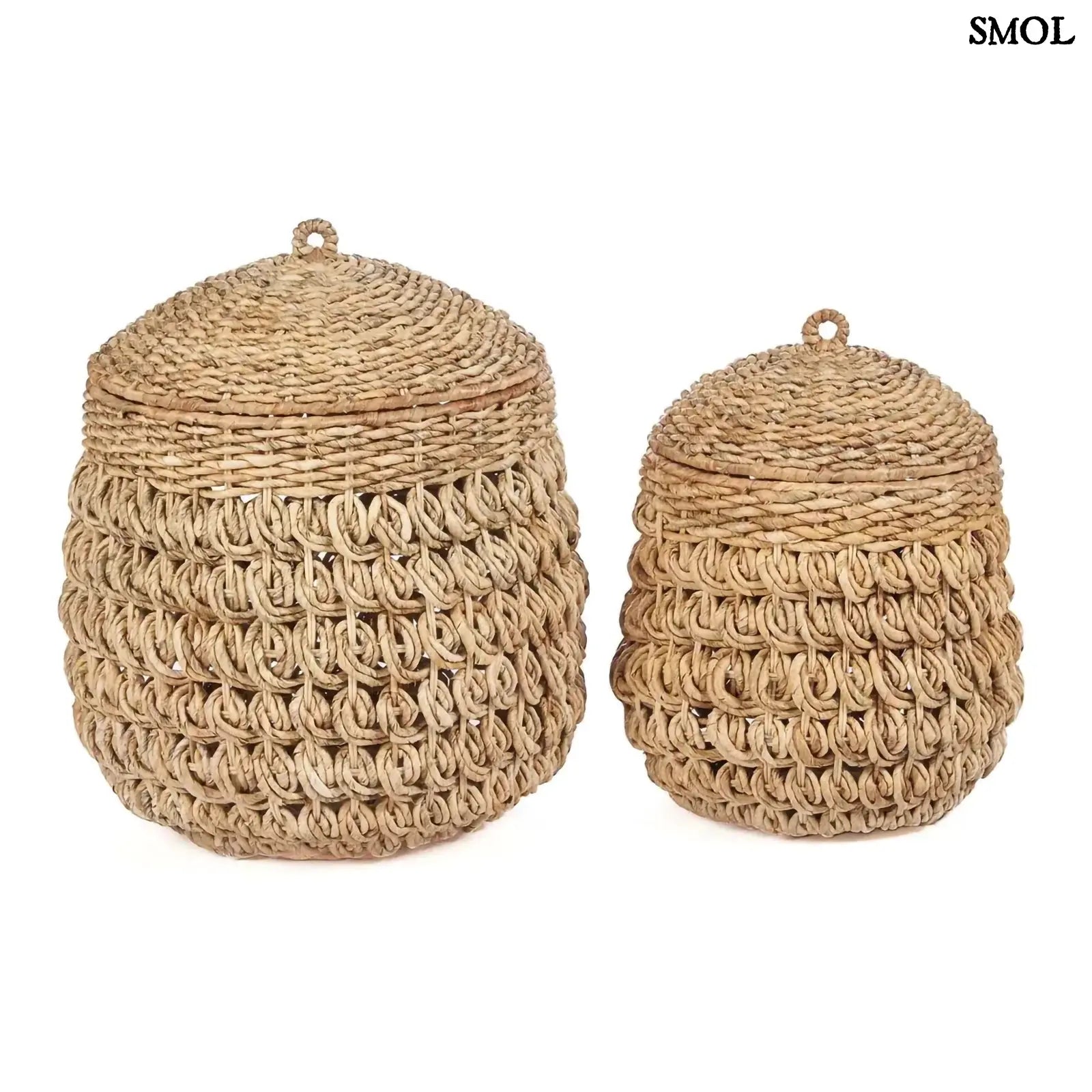 Tároló kosár, fedéllel, vastagon fonott, méhsejtmintás banánlevélből, természetes barna színben, két méretben