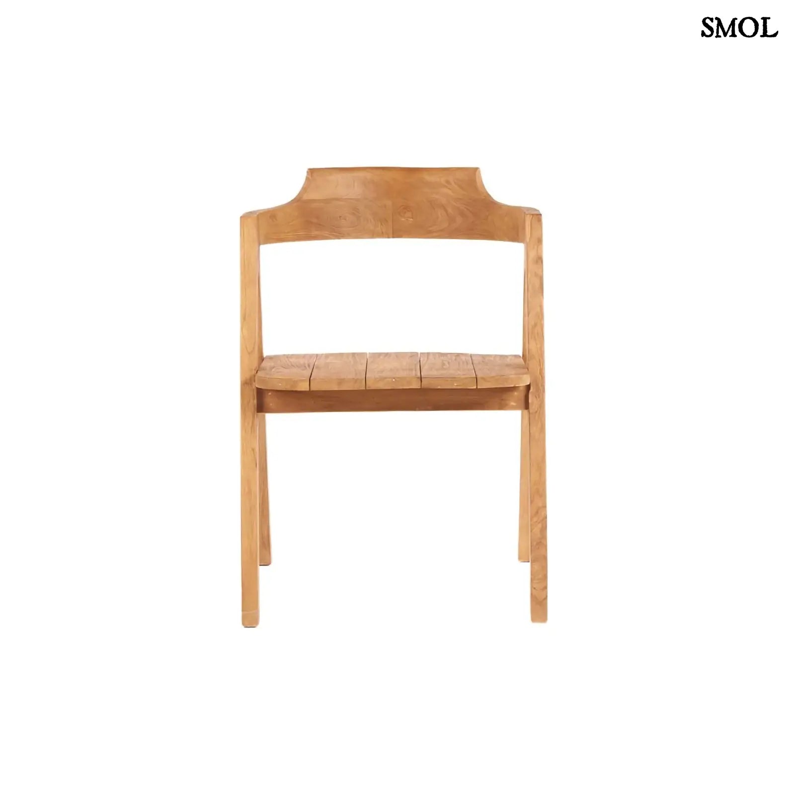 Teakfa étkezőszék természetes fa színben, ívelt háttámlával szemből