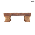 Kézzel faragott, natúr teakfa tálca masszív, rusztikus lábakkal oldalról