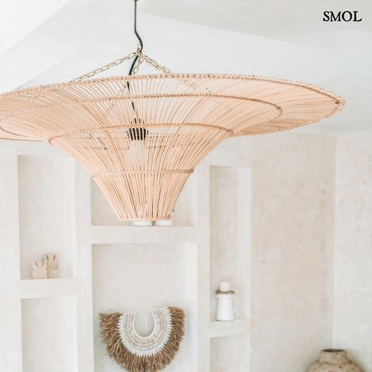 Természetes Rattan Függőlámpaernyő, ⌀60 cm | SKY | SMOL - nappaliban felfüggesztve