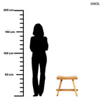 Ívelt ülőfelületű, tömör suar fából készült ülőke japán stílusban, méretarányosan