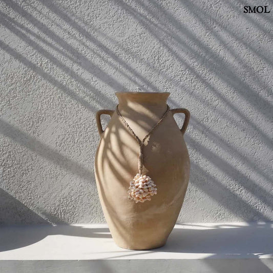 VANILLA SHELL, fehér, kagylós függődísz, 65 cm - smol.hu - vázán