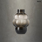 Nagy méretű (L), sötétszürke váza buborékos, szőlőfürt designnal, átmenetes színnel, szürke háttérrel