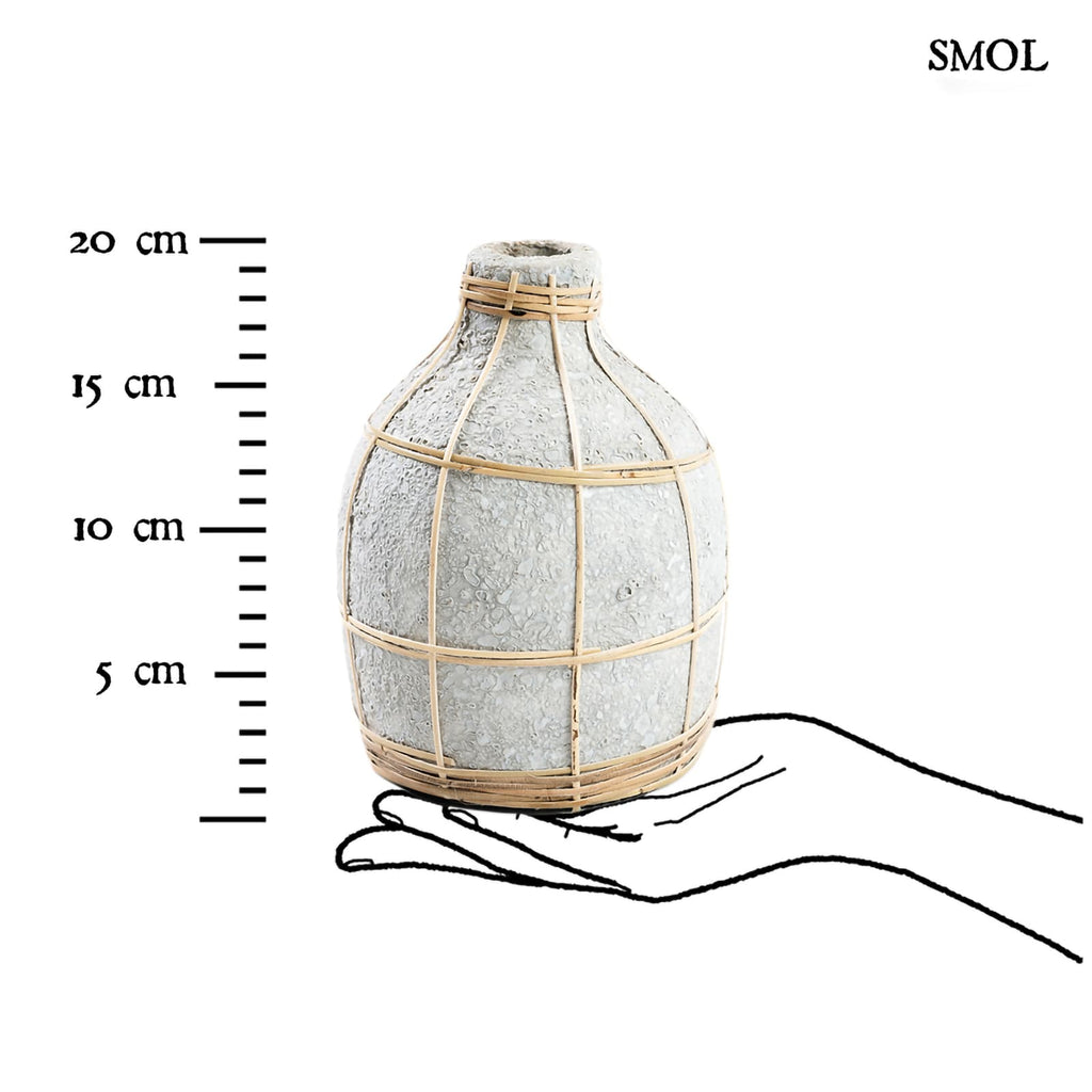 Váza - terrakotta, szürke, rattannal, 19 cm | WHOOPY - smol.hu - méretarányosan
