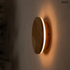 Vezeték Nélküli Fa Fali Lámpa, 16 cm | LOU LIGHT | SMOL - falon, világítva, nagyítva