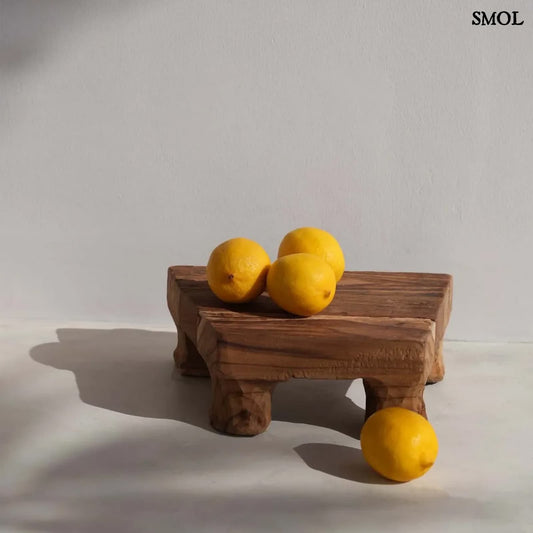 YUMMY, teakfa tálaló tál lábakon, 30 cm - smol.hu - citromokkal