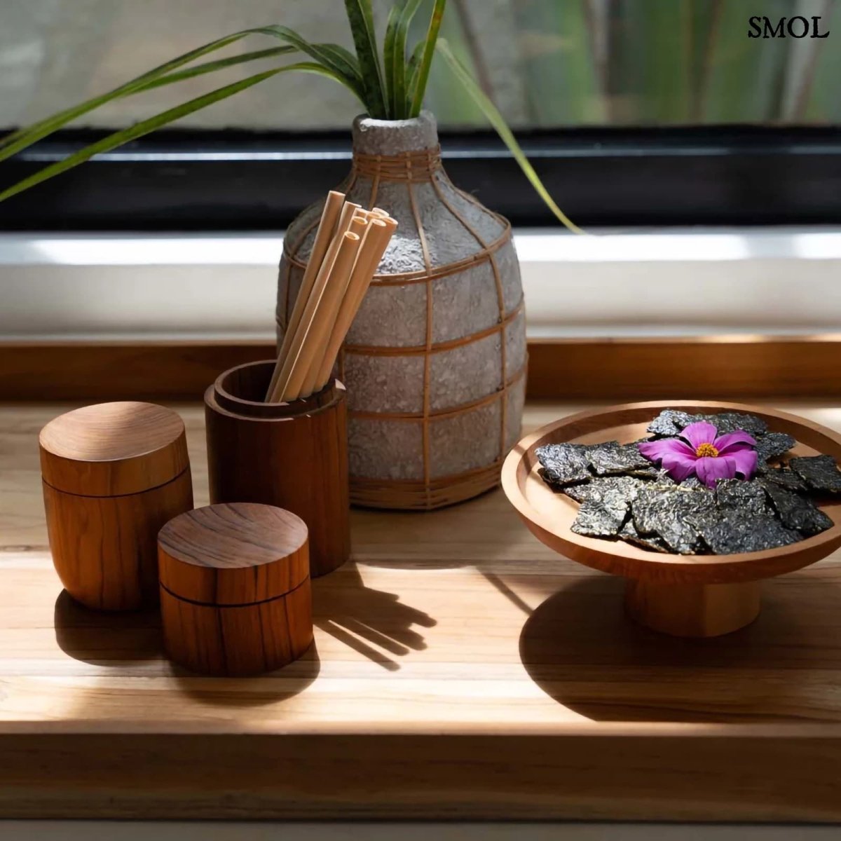 Beton Hatású Terrakotta Váza Rattan Díszítéssel, 23 cm | WHOOPY - SMOL