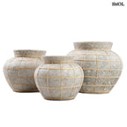 Betonhatású terrakotta váza rattan díszítéssel - S | BELLY - SMOL
