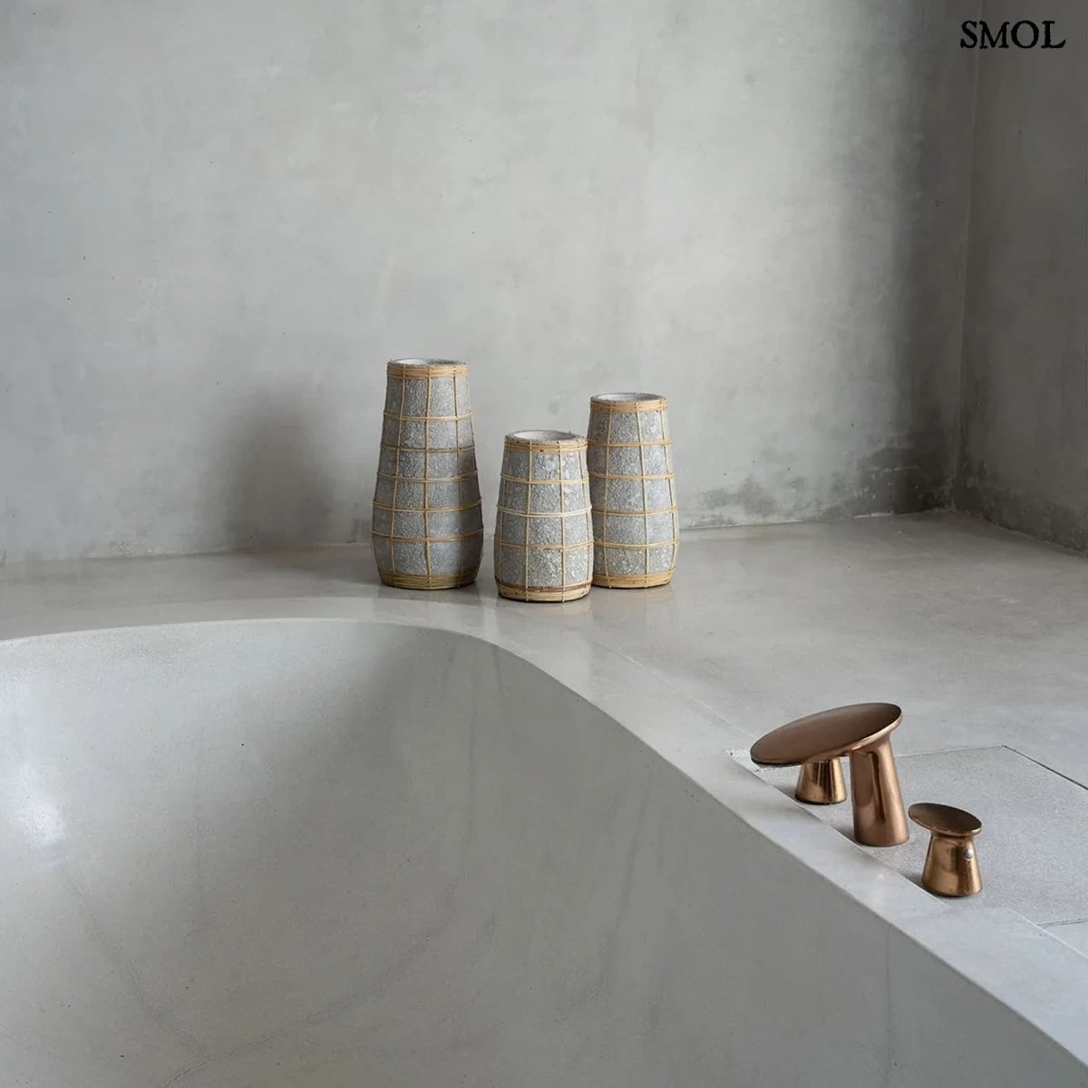 Betonhatású terrakotta váza rattannal - S | CUTIE - SMOL