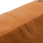 Camel színű bőr díszpárnahuzat oldalról nagyítva