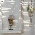 Dekoratív Fa Maszk Kagylókkal – állványon, L | COWRIE - SMOL