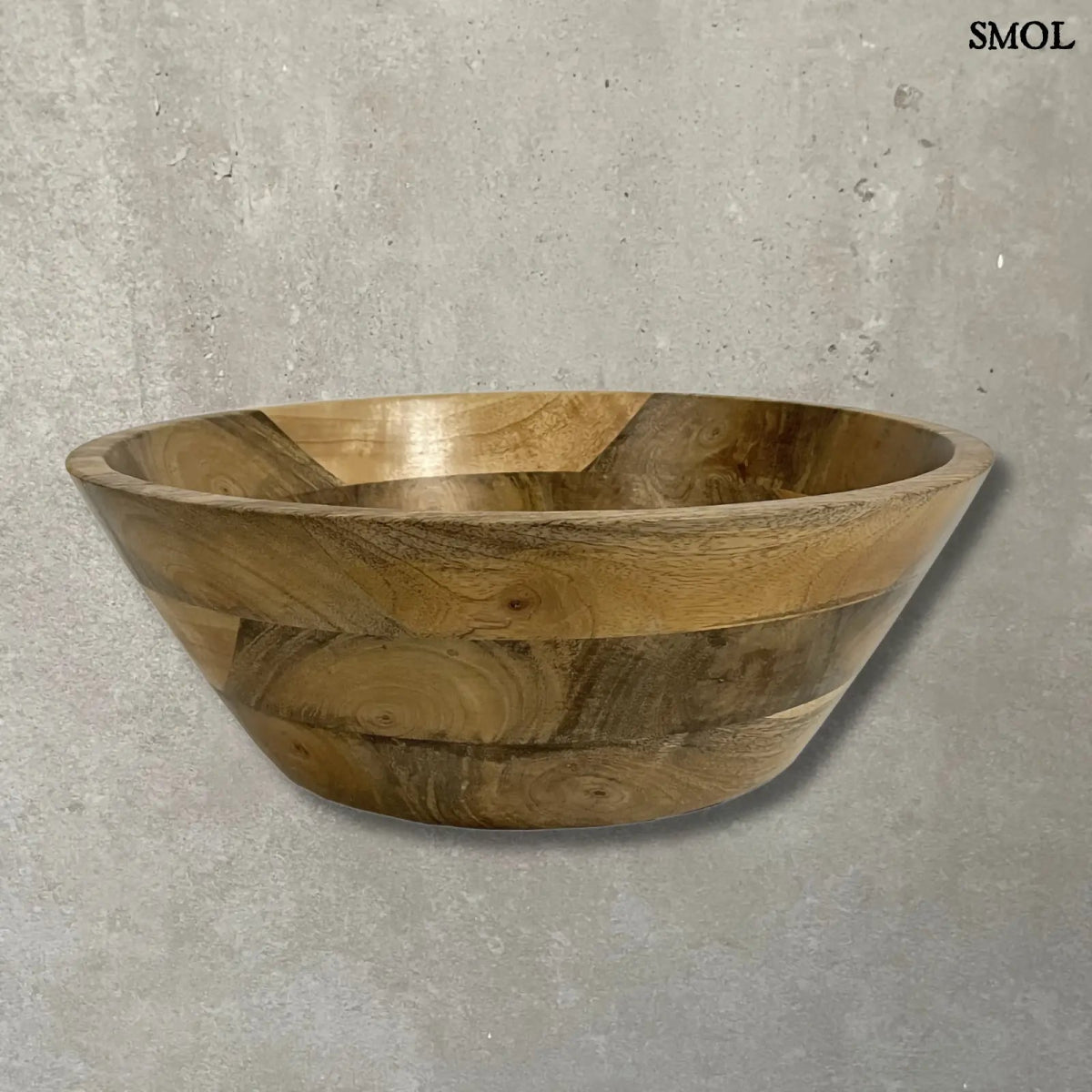 Dekoratív tál fából | ELISA | SMOL - szürke háttérrel