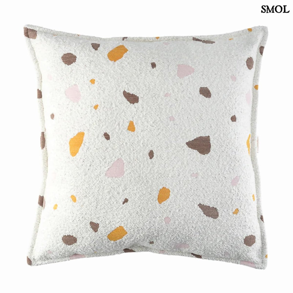 Buklé párna gyerekeknek, 55x33 cm, TERRAZZO MARBLE dizájnnal, fehér háttérrel